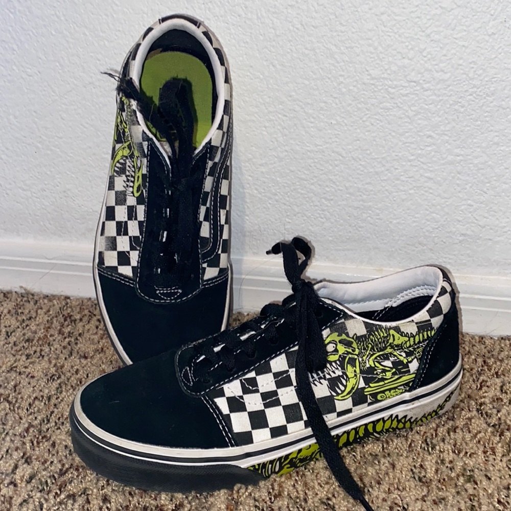 vans dino edition